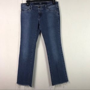 Distressed Fray Hem Jean